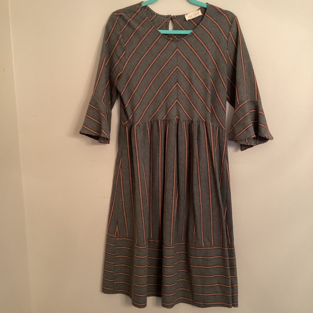 Raw Edge Gray and Striped Mid Woven Bell Sleeve Dress Medium